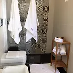 Alojamento de Acomodação e Pequeno-almoço Marricriu Beb And Pool 4*