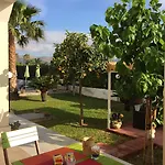 Marricriu Beb And Pool Alojamento de Acomodação e Pequeno-almoço 4*